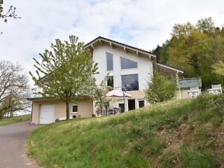 Charming holiday home with terrace in Varsberg - Varsberg - 5