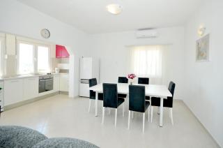 Apartment Mira - Trogir - 1