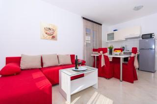 Apartments Braco - Trogir - 3