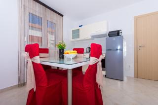 Apartments Braco - Trogir - 4