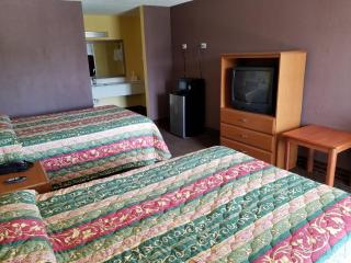 Hermitage Inn - 2