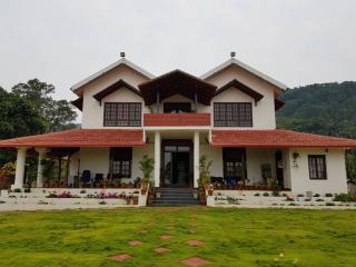 Abiyal Mountain Stay - Madikeri - 5
