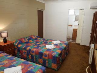 Commercial Hotel - Charters Towers - 5
