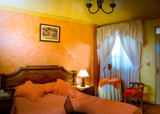 Hotel Monserrat - Cochabamba - 1