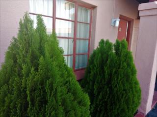 Highland Tower Motel - 4