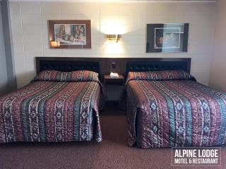 Alpine Lodge Motel & Restaurant - Grande Cache - 5