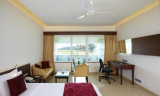 RNS Golf Resort & Nature Cure Centre - Māvalli - 8