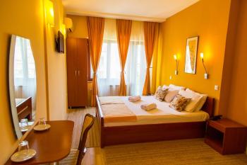 Hotel Pine, Skopje (photo 5)