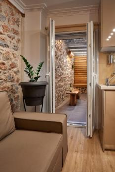 warm stone house, Atény (fotografie 4)