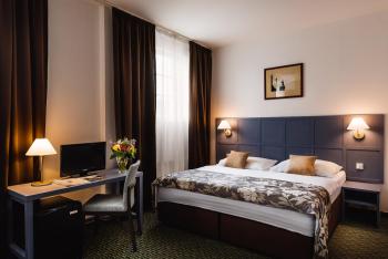 Central Hotel Prague, Prague (photo 2)