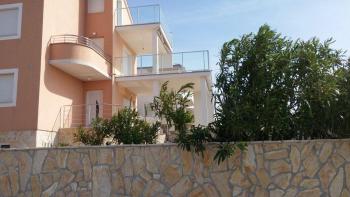 Apartments by the sea Razanj, Rogoznica - 13507, Rogoznica (photo 3)