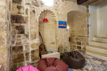 Dormitory shared hostel by Vallettastay, La Valette (photo 2)