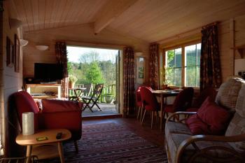 Log Cabin, Brecon (photo 5)