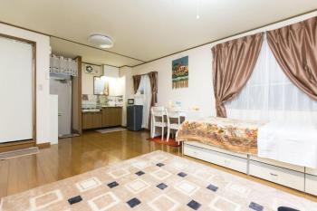 Shinjuku Apartment 103, Tokio (fotografie 5)
