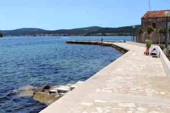 Rooms by the sea Pasman - 8223, Pašman (fotografie 4)
