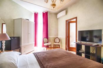 Lady Verona Residence, Verona (photo 3)