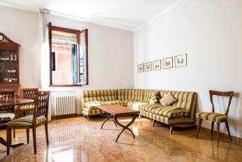 Rialto Bridge Big apt with Lift by LionHost, Benátky (fotografie 5)