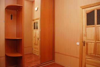 House in Bohatyrska street, Kiev (foto 2)