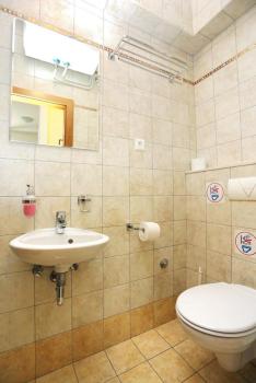 Apartments and rooms with parking space Split - 11623, Split (photo 5)
