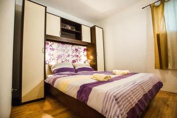 Family friendly house with a swimming pool Dvornica, Rogoznica - 14300, Rogoznica (photo 2)