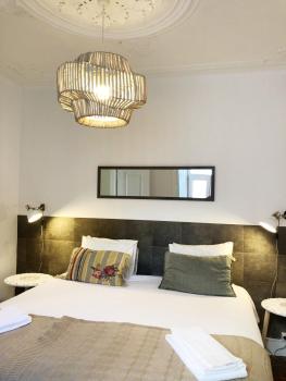 Remodeled Historic Apartment in Bairro Alto, Lisabon (fotografie 3)