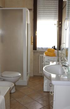 B. & B. NABUCCO, Parma (foto 3)