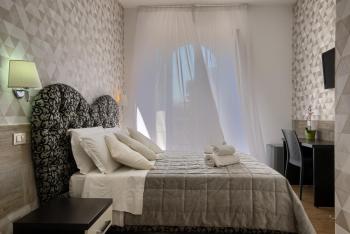 Domus Pietro Inn, Rome (photo 2)
