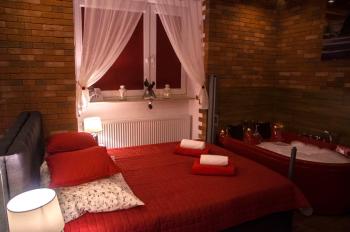 Jacuzzi Apartment Red, Cracovie (photo 3)
