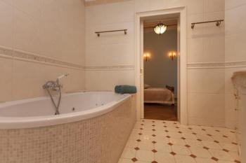 Filip’s Palace Luxurious Apartment, Ljubljana (photo 3)