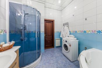Apartment in the city center, Kiev (foto 2)