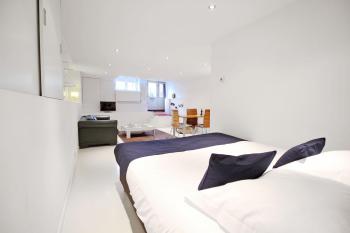 Romantic Jordaan Canalsuite near Anne Frank House, Amsterdam (photo 2)