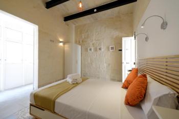 Lovely House Private Rooms by Vallettastay, Валетта (фото 2)