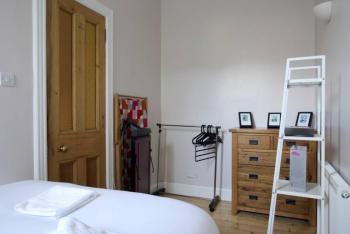 Central and Spacious 2 Bedroom Flat With Garden, Edinburgh (fotografie 5)