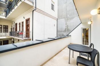 The Lion's Loft Apartment - 4BR & 3BA - Terrace - AC, Budapešť (fotografie 4)