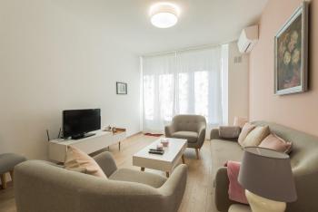 CHIC and Spacious Apartment in Central Sofia - Patriarh Evtimiy by Flat Mаnager, Sofie (fotografie 2)