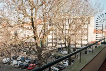apartment with balcony in the square, Porto (fotografie 3)