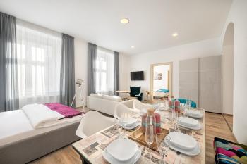 Prague Days - Spacious 2BDR apt w Netflix - Trendy Neighbourhood, Praha (fotografie 2)