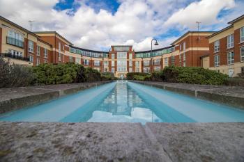 Trevelyan Court Apartments Windsor, Windsor (photo 4)