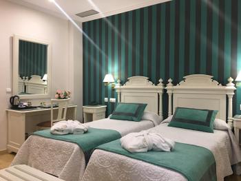 Adriano Boutique Sevilla, Sevilla (foto 2)