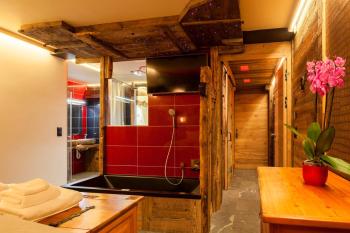 Schnapskeller, Zermatt (photo 5)