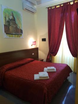 B&B Rudy Center, Řím (fotografie 3)