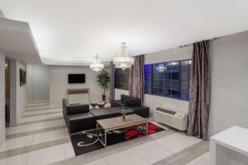 Ramada by Wyndham Culver City, Лос-Анджелес (фото 3)
