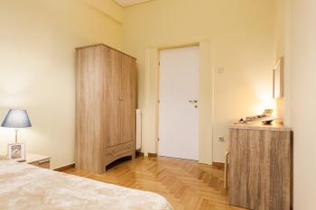 Private Central View rooms in Shared apartment near to Acropolis Metro Station, Atene (foto 5)