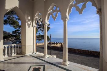 Starhost - CASTLE MEZZACAPO seaview terrace, garden and parking, Minori (foto 3)
