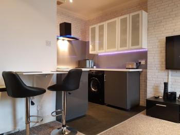 Modern Broughton Apartment - Walk to New Town, City Centre and St James Quarter, Edinburgh (Foto 2)
