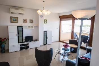 Family friendly house with a swimming pool Rogoznica - 15176, Rogoznica (photo 3)