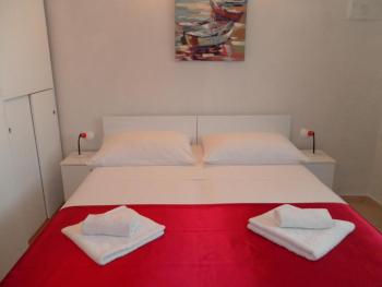 Apartments with WiFi Split - 15196, Split (photo 4)