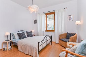 Shik & Chic One Bedroom Central Apartment Graf Ignatiev x Shishman Corner by Flat Mаnager, Sofie (fotografie 2)