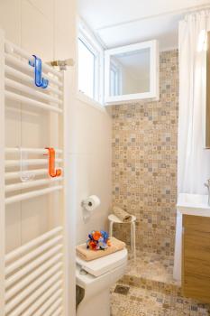 Grandma's Chic & Bright Athenian home with a Patio, Atény (fotografie 4)