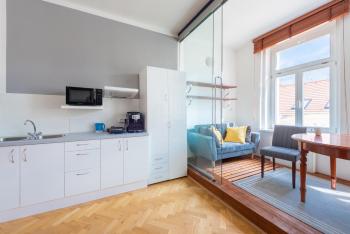 Modern apartment few steps from centre, Praha (fotografie 3)
